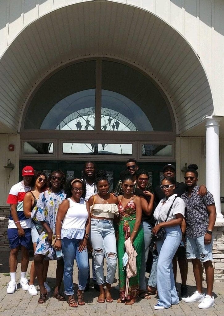 Long Island Wine Tours with LIVineyardTours.com