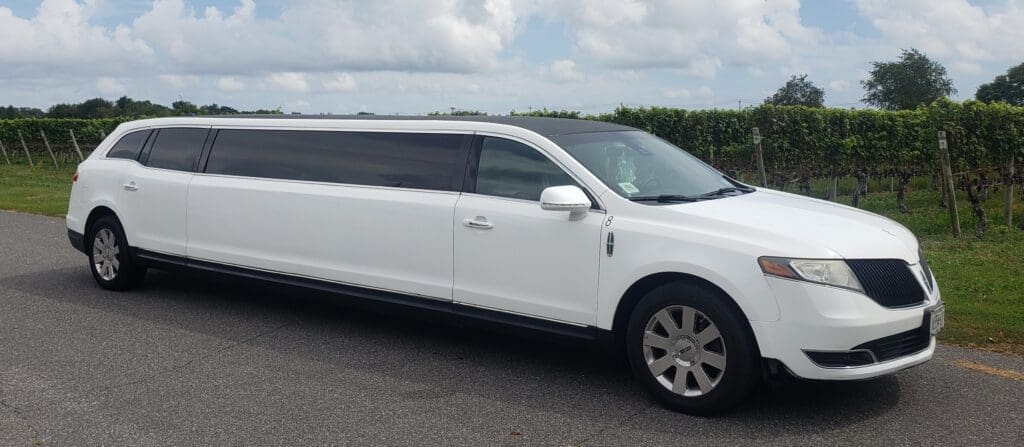 Luxury Limo's, Sprinter Vans & Party Buses - Long Island Vineyard Tours